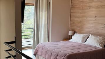 Basic Loft | 2 bedrooms, soundproofing, free WiFi