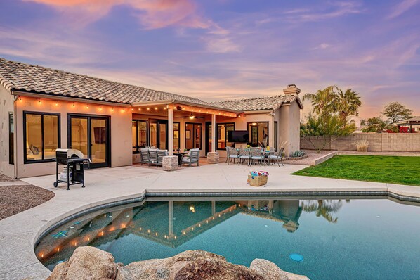 Outdoor pool, a heated pool