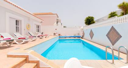 Villa Jasmin. Tranquil 4 bedroom villa. Private Heated Pool