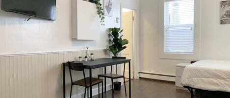 1 bedroom, desk, iron/ironing board, WiFi