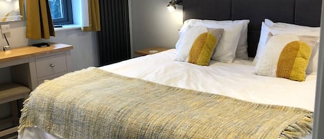 1 habitación, wifi y ropa de cama