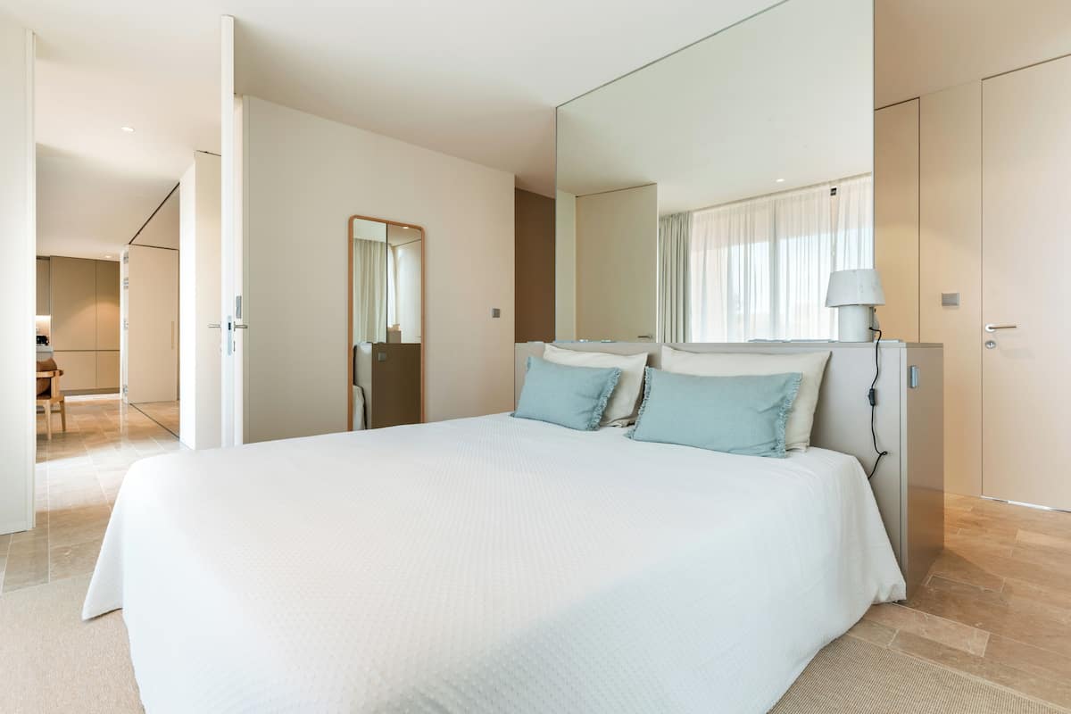 Signature Apartment, 1 Bedroom, Garden View | In-room safe, soundproofing, WiFi (free), bed sheets