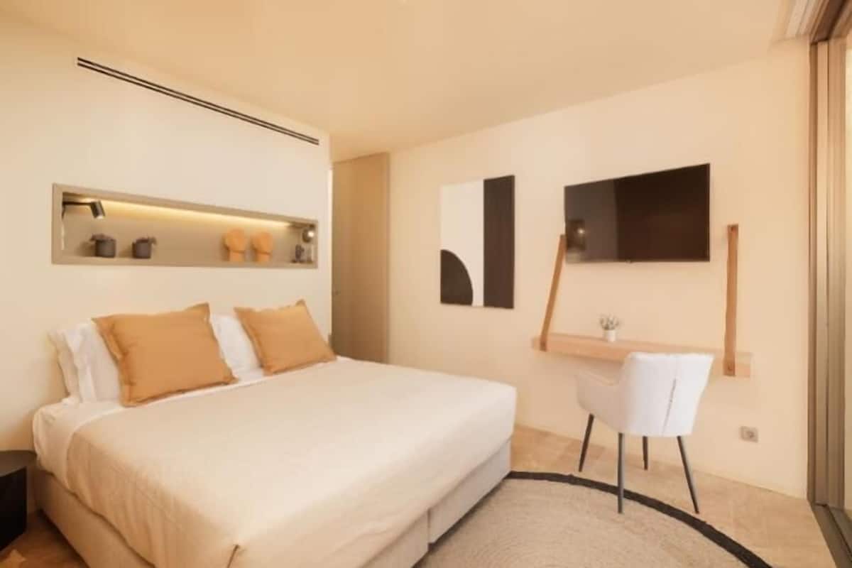 Double Room | 2 bilik tidur, peti besi dalam bilik, kalis bunyi, Wi-fi percuma