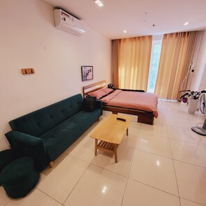 1 bedroom, bed sheets - Austin Apartment CBD - Near International Airport (Thành ph H Chí Minh)