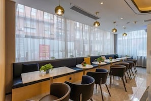 Interior - Wuhan Bilang Jia Hotel (Optics Valley Financial Gangbei Subway Station) (Wuhan)