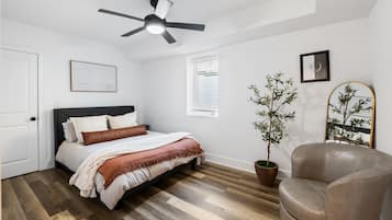 2 bedrooms, WiFi, bed sheets