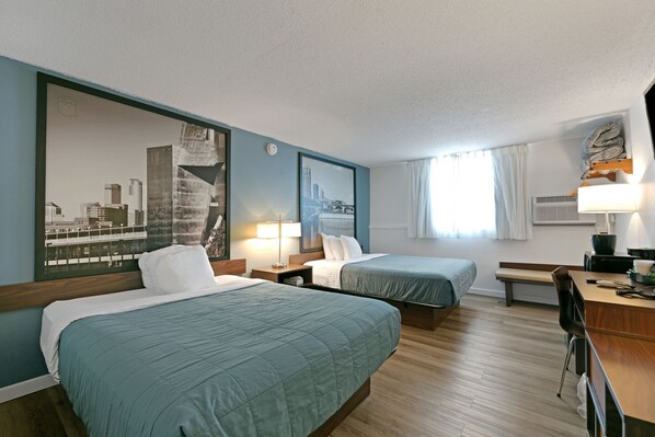 Standard Double Room | Desk, laptop workspace, soundproofing, free WiFi