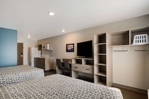 Queen Suite Two Queen Beds | Individually furnished, desk, laptop workspace, blackout drapes - WoodSpring Suites Grand Rapids Kentwood (Grand Rapids)