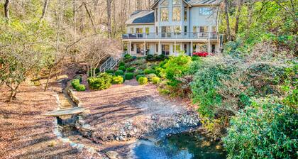 Spacious lake home with firepit, 3 fireplaces, pool table & shared amenities