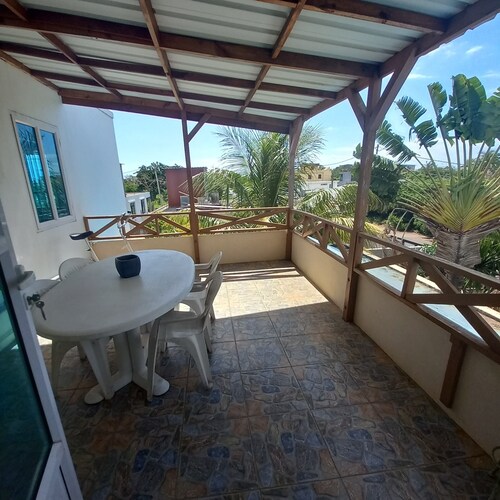 Holiday apartment lelahel swimming pool air conditioning