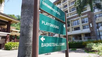 Children’s play area – outdoor