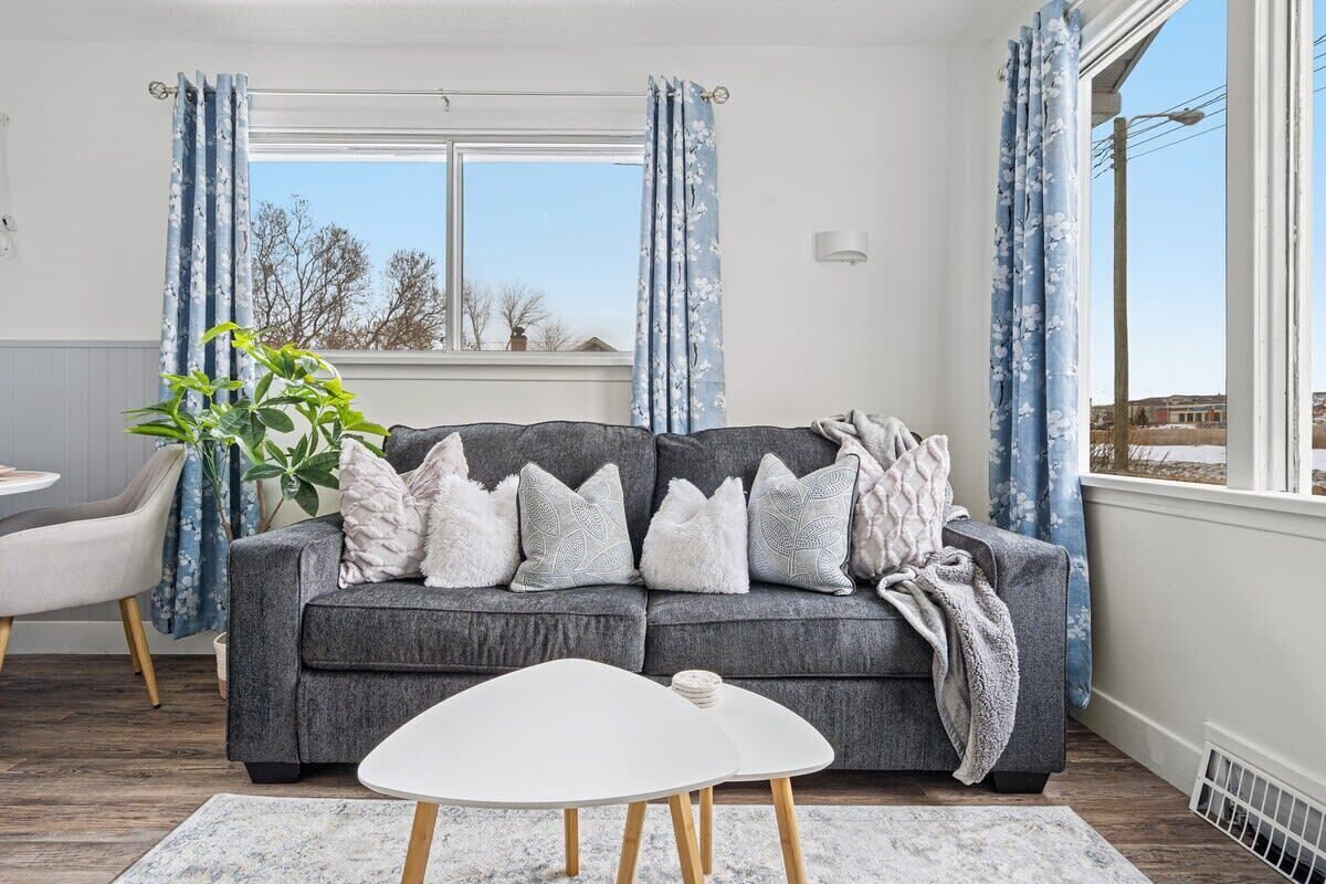 テレビ、書斎 / ワークスペース