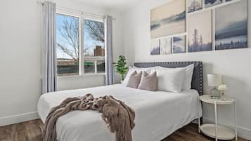 3 sovrum, skrivbord, strykjärn/strykbräda och wi-fi