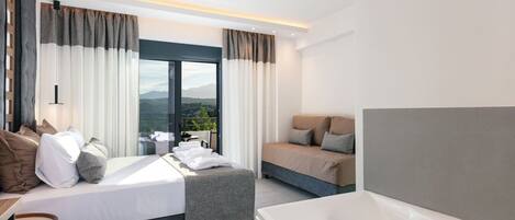 4 chambres, coffres-forts dans les chambres, bureau