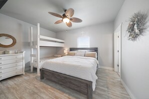 2 bedrooms, WiFi, bed sheets