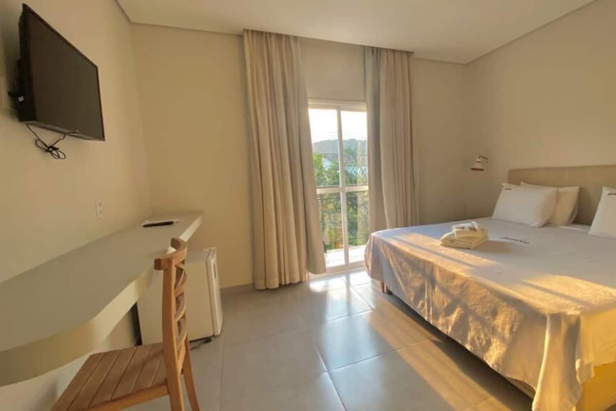 Wi-Fi de cortesia, roupa de cama