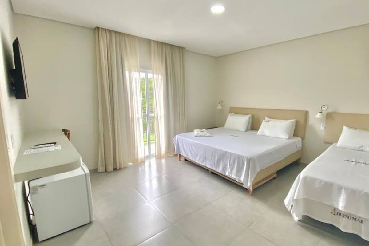 Quarto triplo superior | Wi-Fi de cortesia, roupa de cama