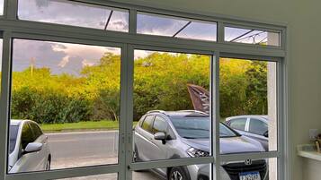 Mặt tiền nơi lưu trú