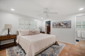 3 bedrooms, desk, free WiFi, bed sheets