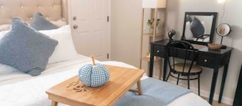 Casita Moderna | Near SWOSU, Downtown, & I-40!