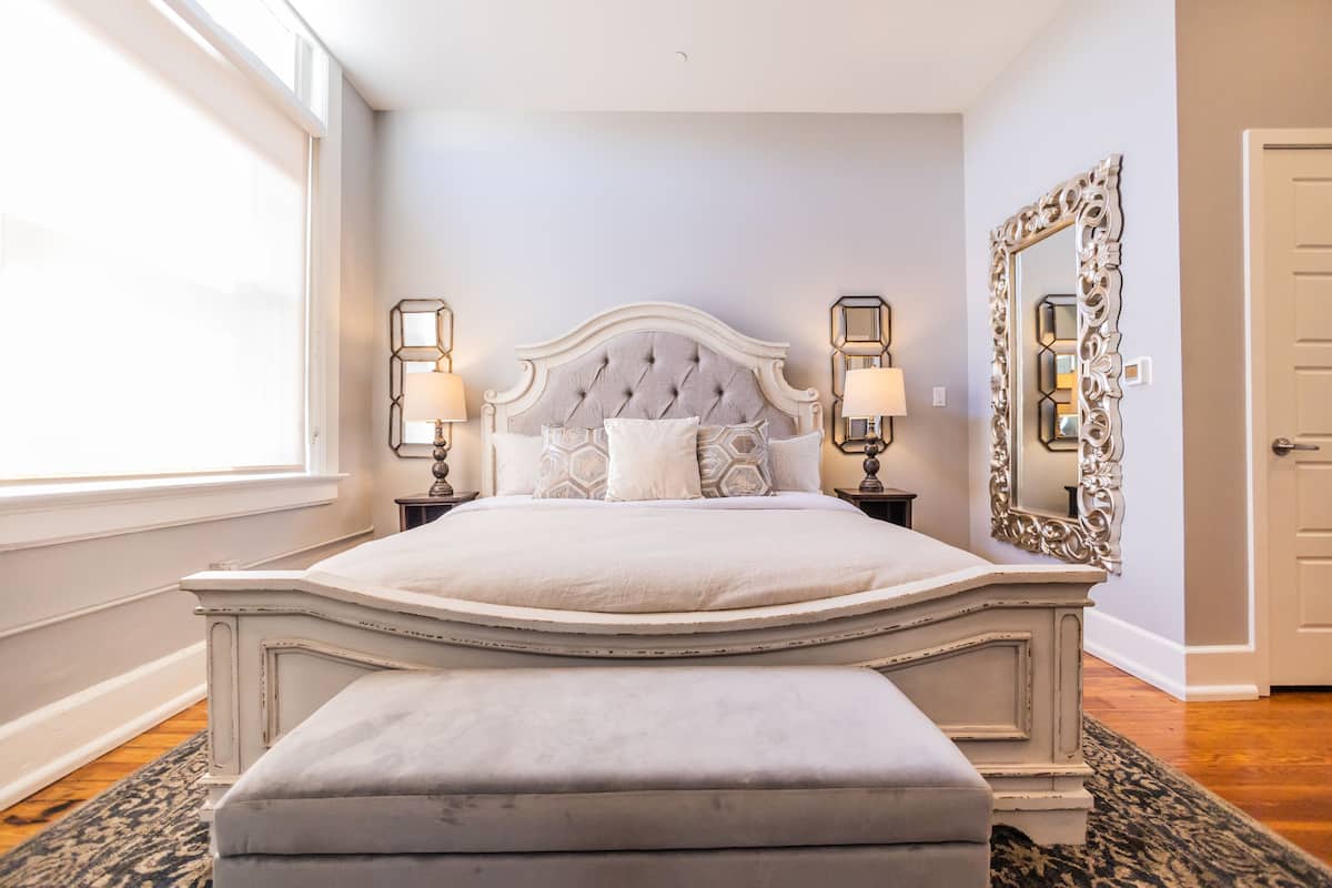 1 chambre, literie de qualité supérieure, fer et planche à repasser