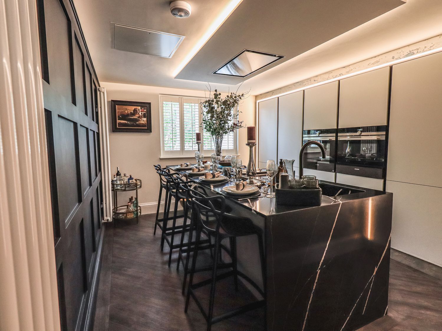 Dishwasher, cookware/dishes/utensils