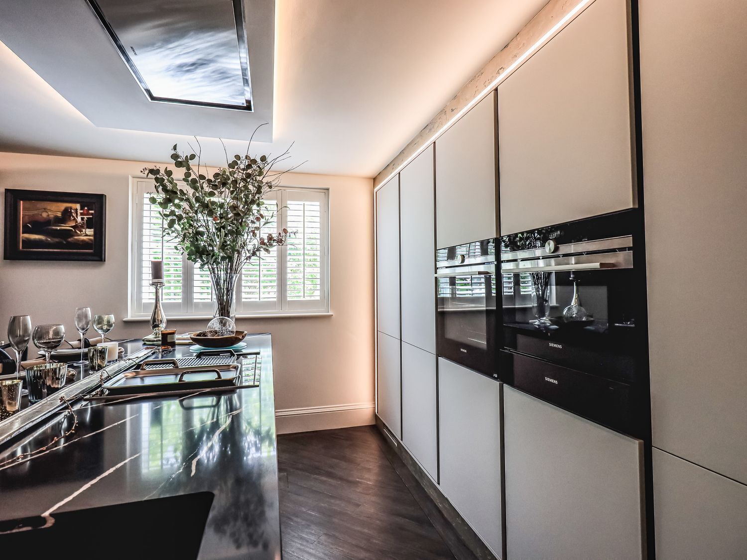 Dishwasher, cookware/dishes/utensils