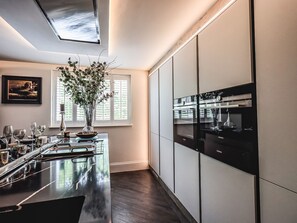 식기 세척기, 조리 도구/접시/주방 기구