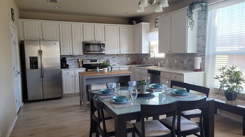 Spacious 4 bedroom central to everything San Antonio has to offer