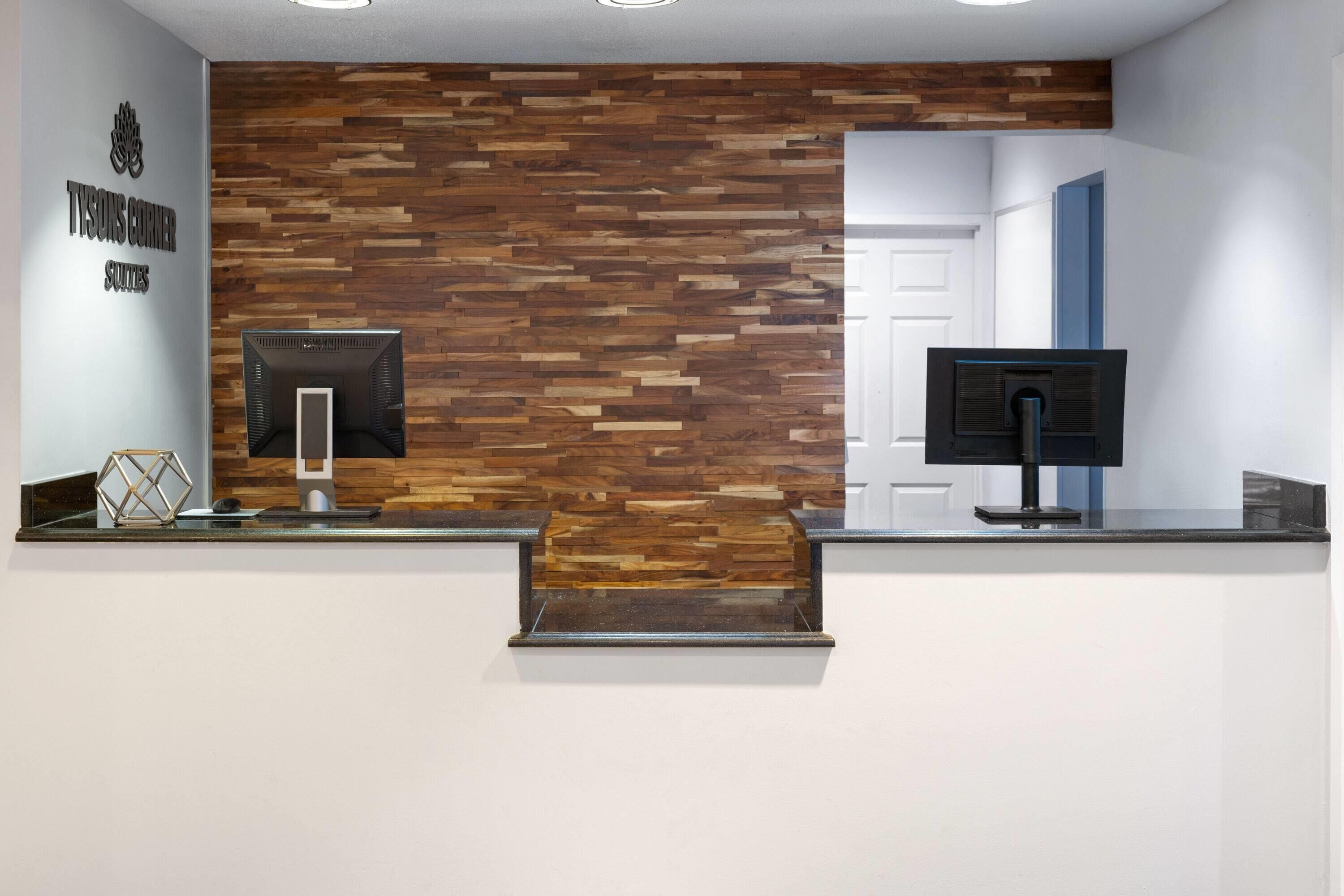 Photo - Tysons Corner Suites, A Baymont by Wyndham