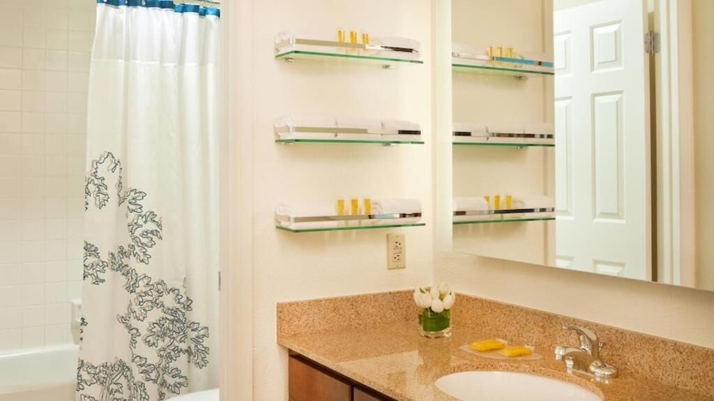 Tysons Corner Suites