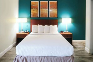 Studio Suite, 1 Queen Bed, Non Smoking, Bathtub | Desk, blackout curtains, free WiFi, bed sheets - Tysons Corner Suites, A Baymont by Wyndham (Vienna)