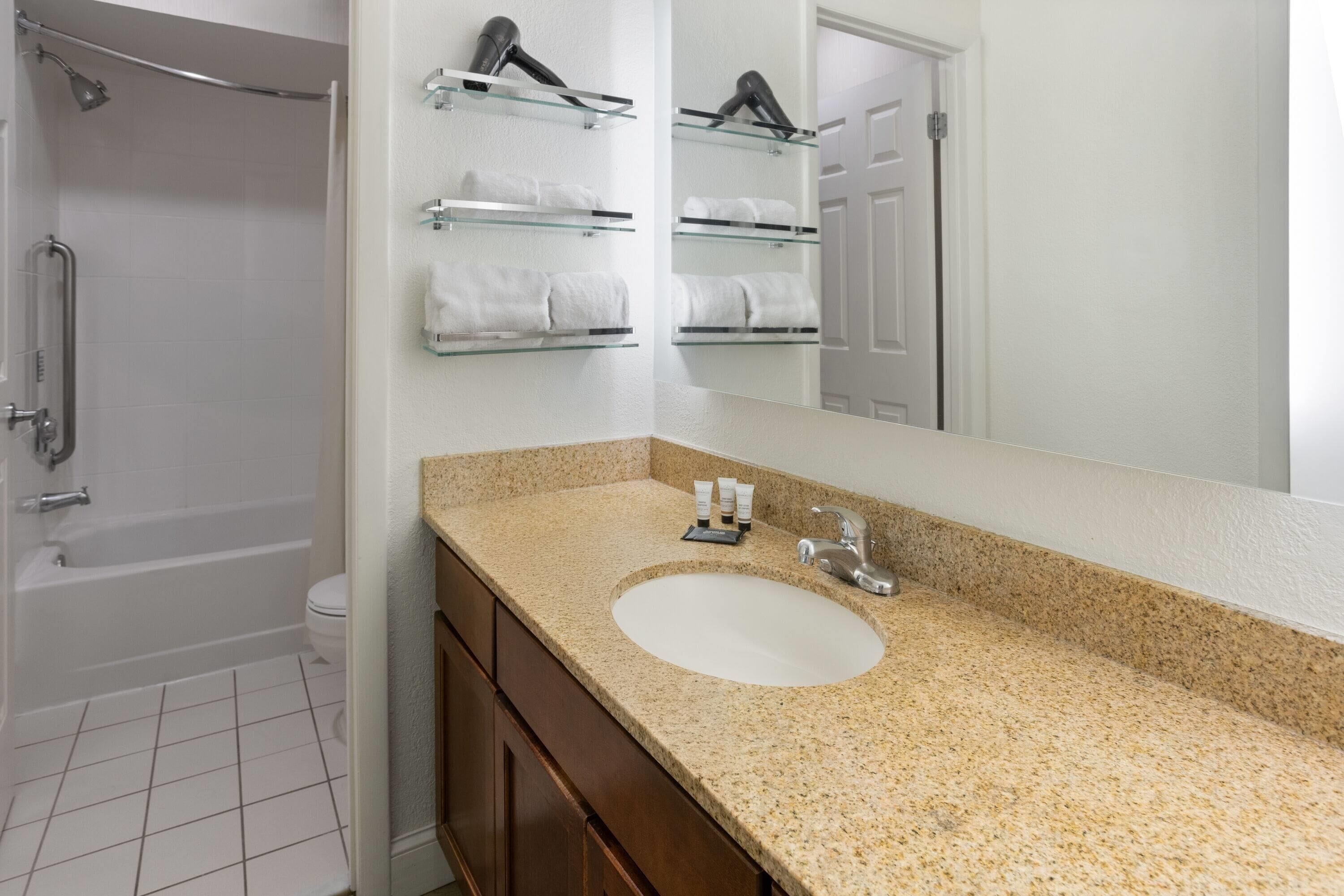 Photo - Tysons Corner Suites, A Baymont by Wyndham