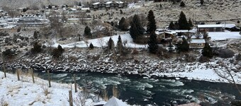 Private Custom Cabin on Yellowstone River with Breathtaking Views