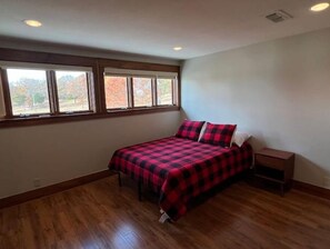 3 間睡房、免費 Wi-Fi、床單