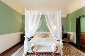 Premium bedding, minibar, in-room safe, desk - Relais Briuccia e Ristorante Capitolo Primo (Montallegro)