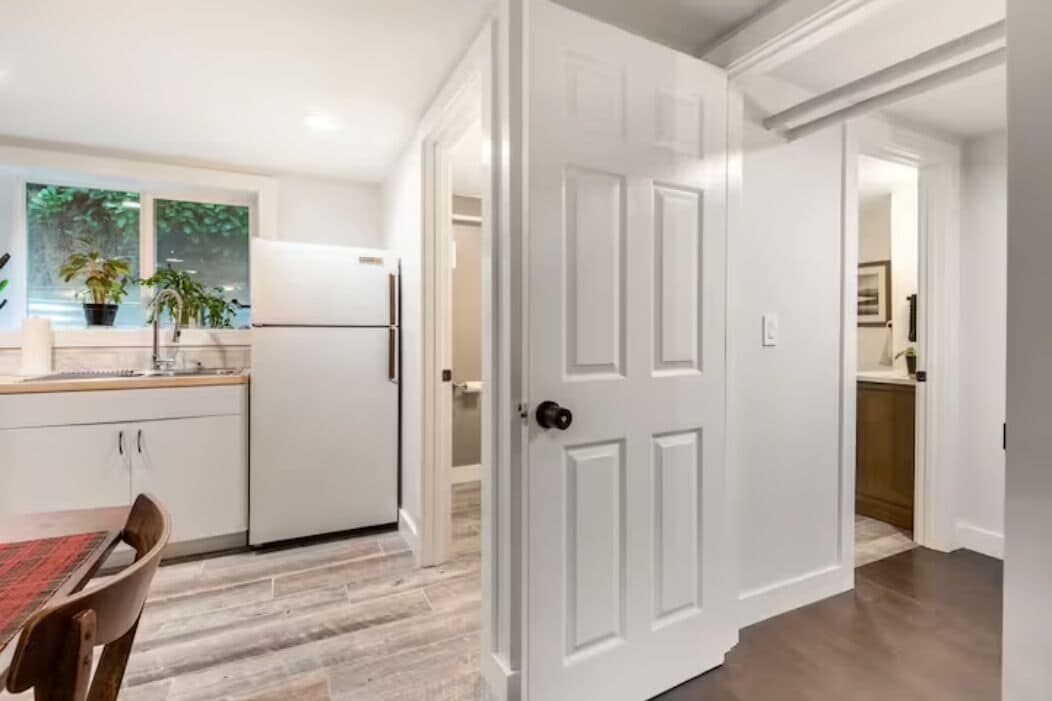 冰箱、微波炉、烤箱、炉灶