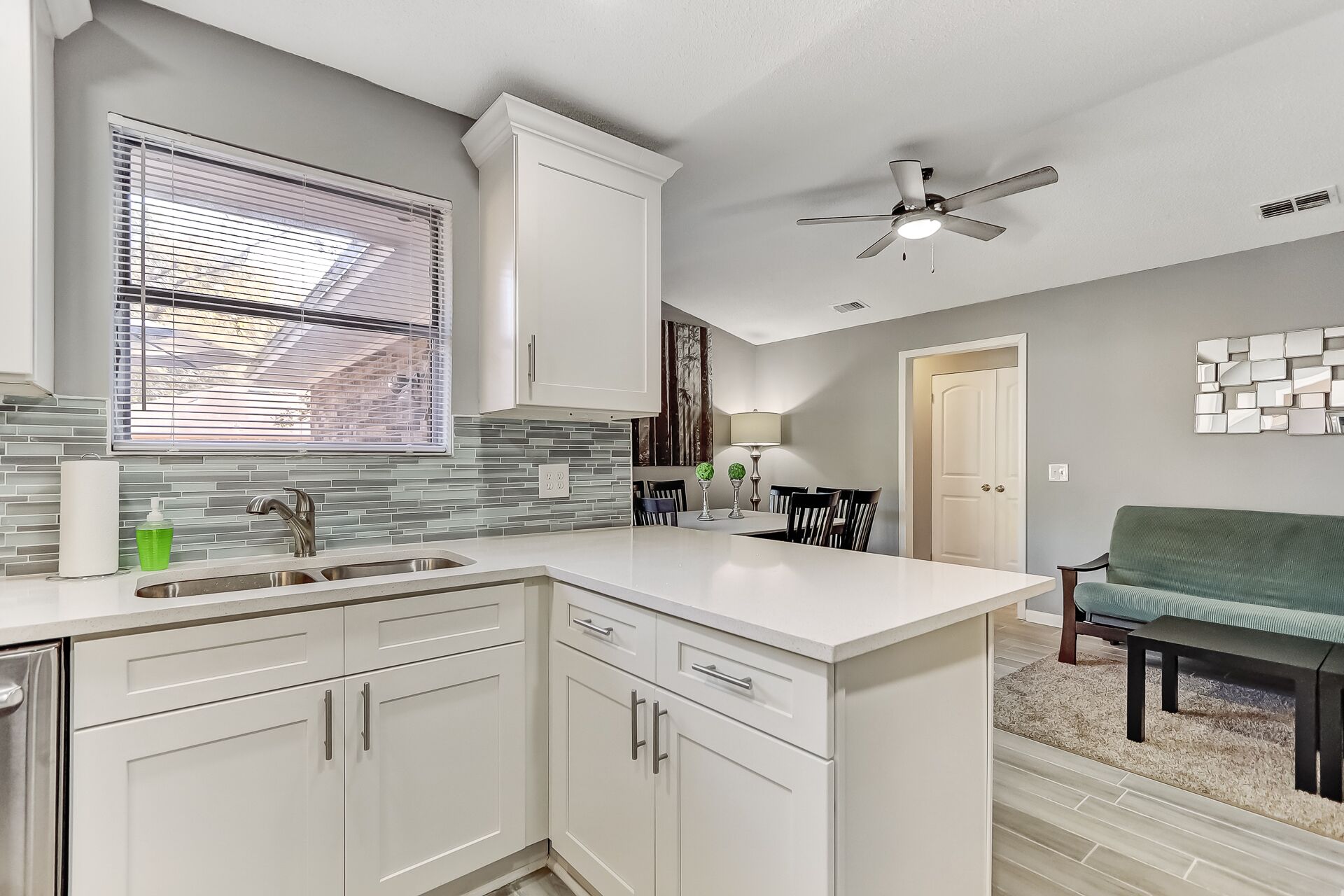 Cozy Casa: Sleeps 8! 4bd/2bth/garage Vacation Home - 오렌지 파크