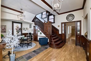 Interior - Stylish 1 Bed SLU, Fox Thtr, CWE (St. Louis)