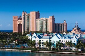 Exterior - Harborside at Atlantis (Paradise Island)