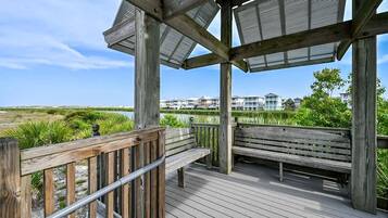 Enceinte de lâhĂ©bergement