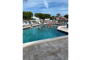 Piscine extérieure