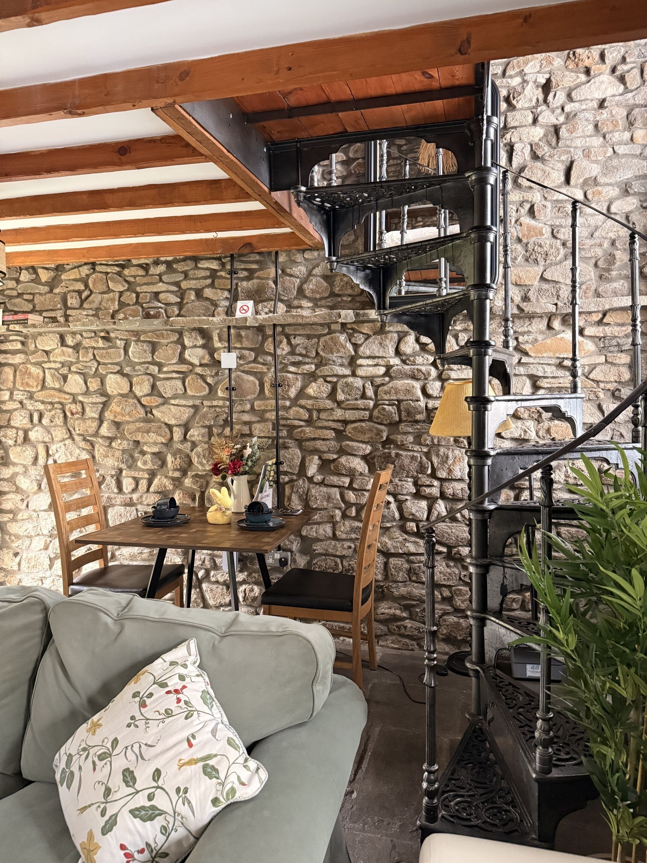 Arian, Our One Bedroom Cottage - South Wales