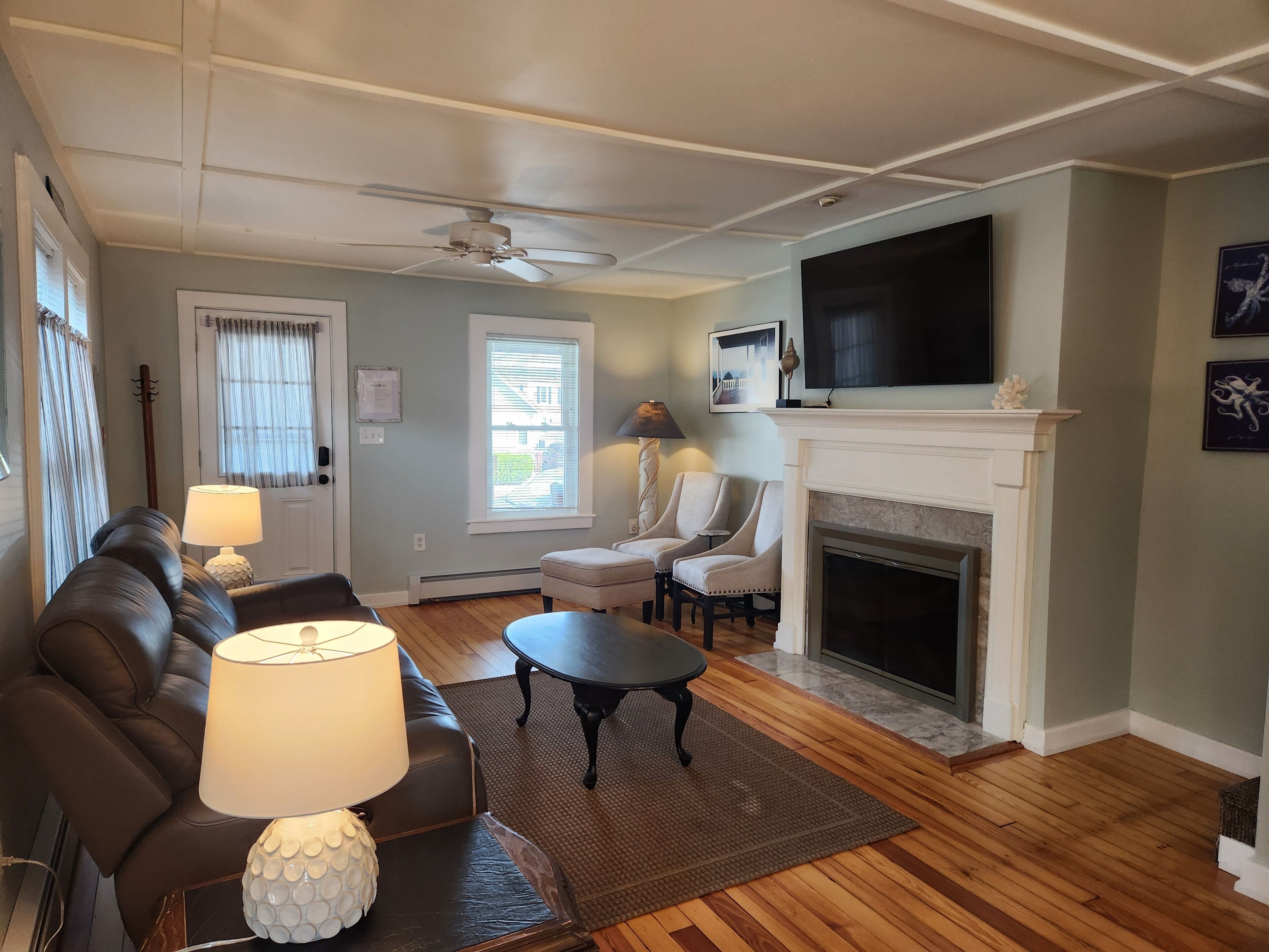 Hampton Beach  Ocean Retreat - Steps From The Sand And Strip! - Hampton Beach, NH