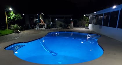 1-bedroom vacation room just 12 minutes from University of Central Florida