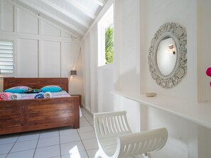 4 chambres, fer et planche à repasser, lit parapluie, Wi-Fi