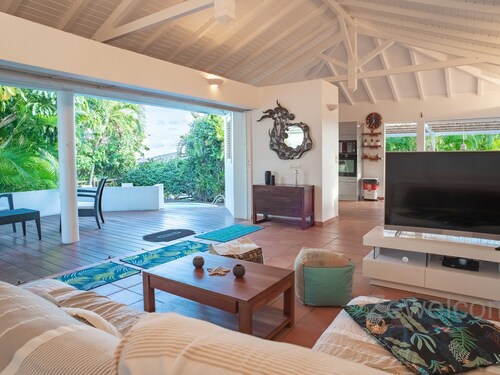 Villa Douceur Caraïbes, 500m des plages, piscine sous les palmiers