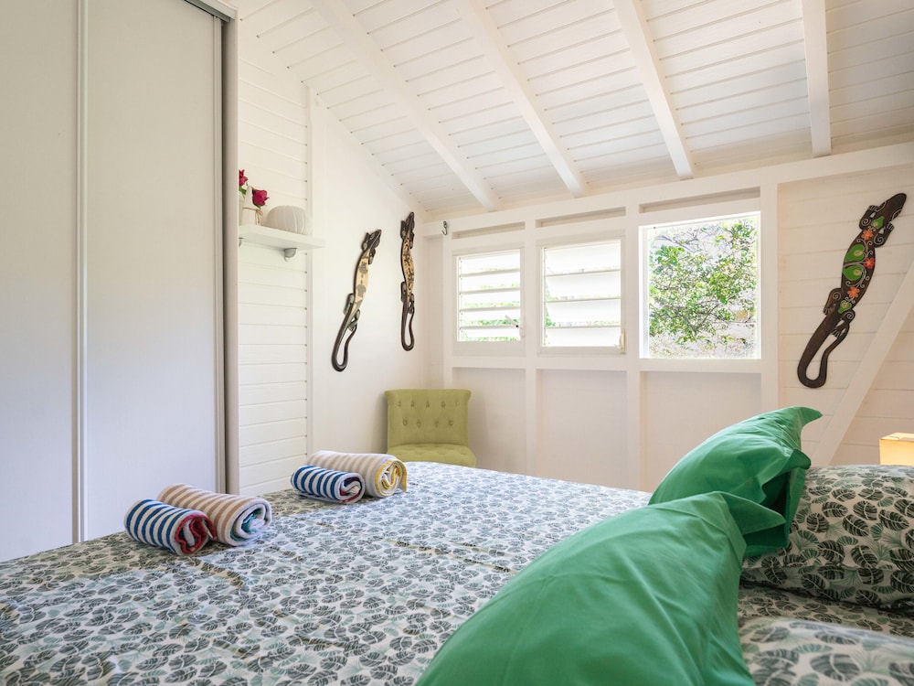 Villa Douceur Caraïbes, 500m from the beach, pool under the palm trees