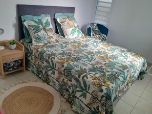 1 chambre, lit parapluie, Wi-Fi, draps fournis