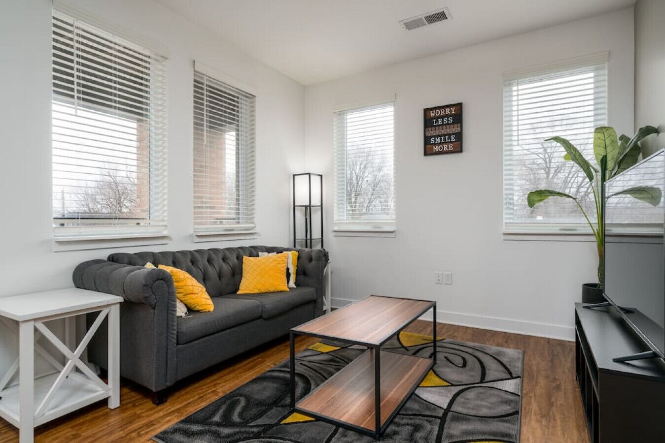 Cozy 2-Bedroom Fountain Square Indy